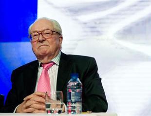 Frances Jean-Marie Le Pen suspended from own far-right party