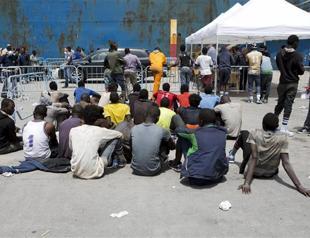 Italy again calls for EU help after more migrant deaths