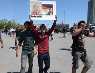 Turkish police detain five Syrians while staging Taksim protest for Iranian woman