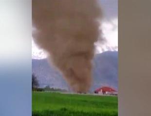 VIDEO: Massive whirlwind in Antalya causes panic