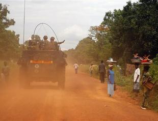 France investigates accusations that soldiers raped children