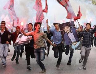 As it happened: Turkey marks tense May Day as police enforce lockdown in central Istanbul