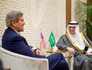 Saudi Arabia mulling land operations on Yemen border