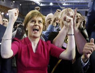 ‘Lion roars’ as Scottish nationalists score historic sweep