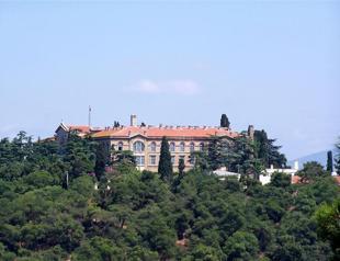 Turkey ready to open Halki Seminary in return for a mosque in Greece: report