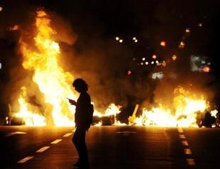 Eight police officers, 14 gunmen killed in Macedonia clashes