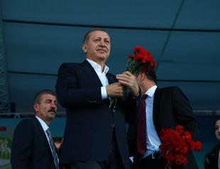 Turkish TV stations air 44 hours of live Erdoğan speeches in one week: Report