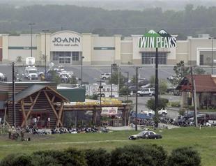 More than 170 bikers charged over deadly Texas brawl