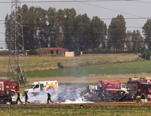 Airbus orders checks on A400M engine system after crash