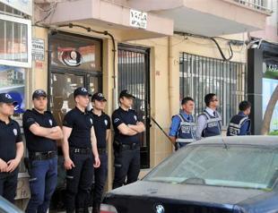 Istanbul police arrest 52 on illegal trading charges