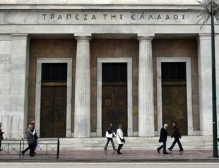 Greek PM hits out at ECB over cash squeeze