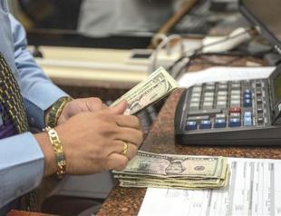 Turkey scrambles to thwart rush to US dollar