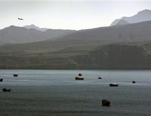 Iranians fire warning shots at commercial ship in Gulf: US