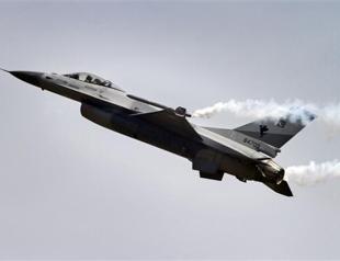 Pakistan launches massive air and ground anti-Taliban offensive