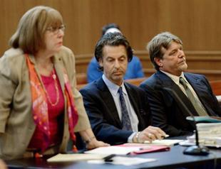 Florida woman who fled to avoid son’s circumcision still jailed