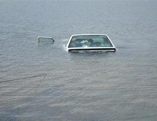 Five people dead in Sivas lake crash