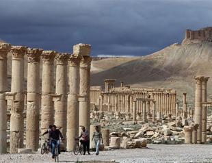Syrias Palmyra in peril after ISIL overruns most of city