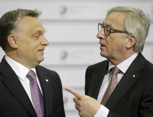 Hello dictator, Juncker says to Hungarys Orban