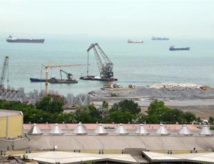 Manmade peninsula under way in Istanbul