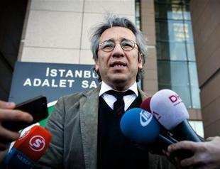Erdoğans lawyer demands aggravated life sentence for Turkish journalist over news story