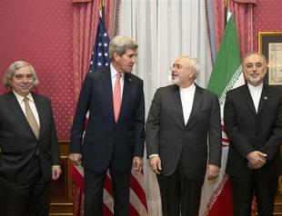 Kerry, Zarif in crunch round of Iran nuclear talks