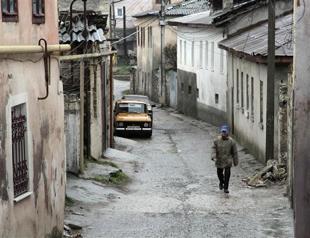 EU warns of Russian military buildup in Crimea