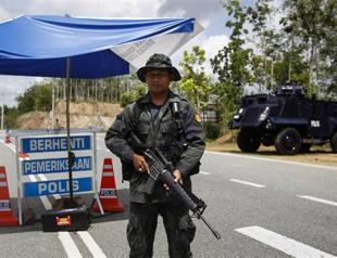 Malaysia finds 139 graves in extensive migrant detention camps