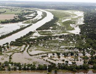 More flooding in Texas after storms, death toll hits 23