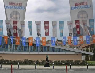 Ruling AKP at crossroads after losing parliamentary majority