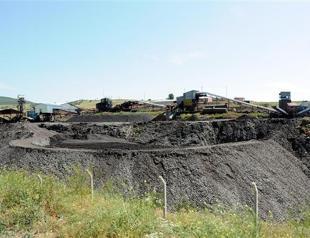 Two workers dead, three injured in multiple incidents in central Turkey