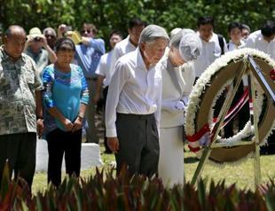 Japan Emperor mourns Japanese, US war dead on Pacific isle