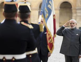Indias Modi arrives in France as part of European tour