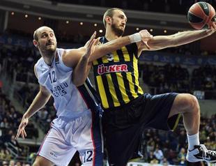 Fenerbahçe, Efes advance to top 8 in Euroleage