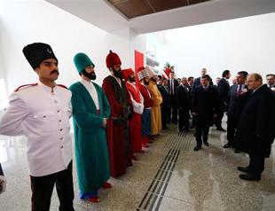 ‘Ottoman police’ welcome Turkish prime minister