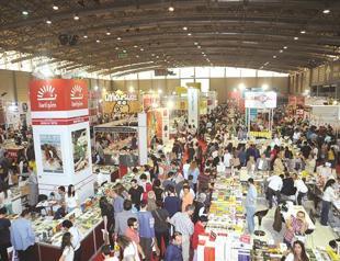 Lauded poet to be guest of honor at İzmir Book Fair