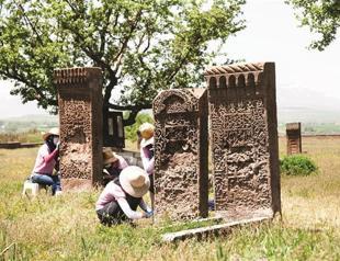 Old Ahlat city excavations begin