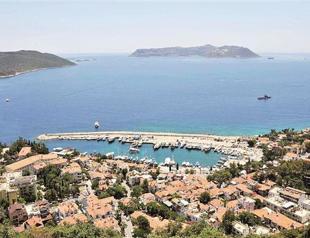 Travel, tourism sectors generate 12 pct of Turkey’s GDP: Report
