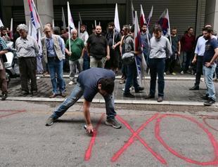 Protests in Greece against EU-IMF loan deal