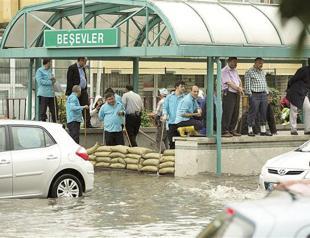 Two injured, dozens of cars swept away in Ankara flood