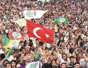 Turks in social media: We can’t stop smiling