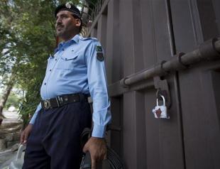 Pakistan warns aid groups after Save the Children expelled