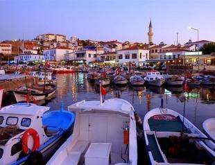 City center of Aegean island closed to traffic