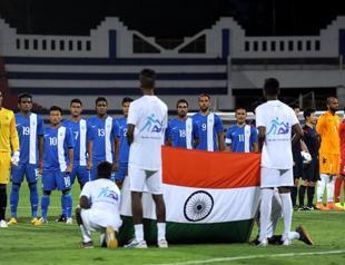 Sleeping giant India ‘sinks to new low’