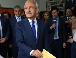 Main opposition CHP head casts his vote in Ankara
