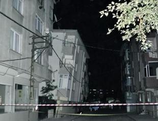 Five-storey building in Istanbul tilts to one side with loud bang