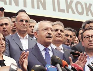Party leaders cool to Erdoğans meeting call