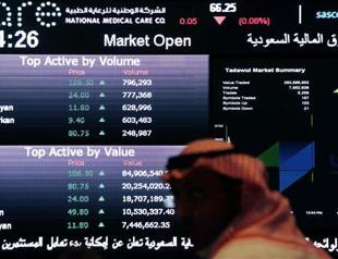 Saudi Arabia opens $585 bln stock market to foreign investors