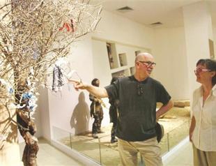 Museum décor turns into wish tree