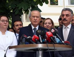 Turkeys MHP shuns CHP’s offer, winks at AKP for coalition