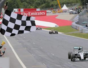 Motor racing-Rosberg gets the jump on Hamilton in Austria